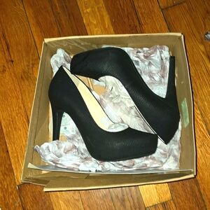 Jessica simpson IN BOX 4 inch heels BRAND NEW size 8